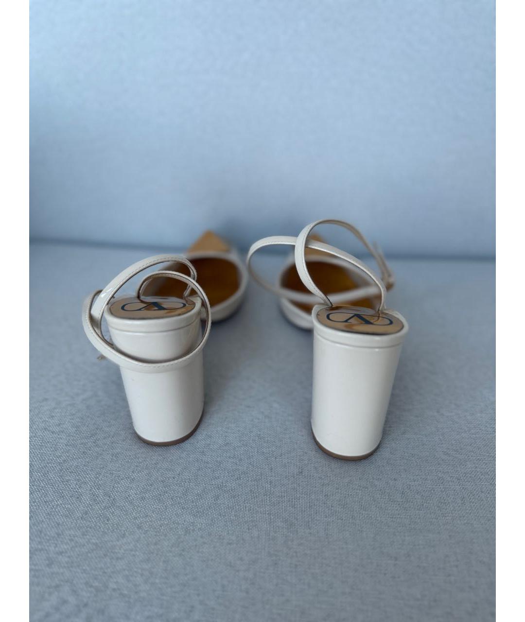 VALENTINO Бежевые туфли из лакированной кожи, фото 5