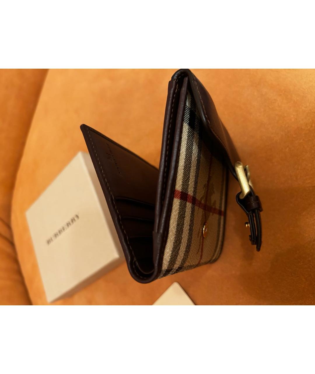 BURBERRY Коричневый кожаный кошелек, фото 8