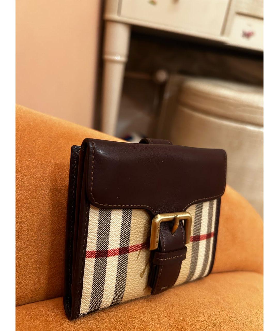 BURBERRY Коричневый кожаный кошелек, фото 2