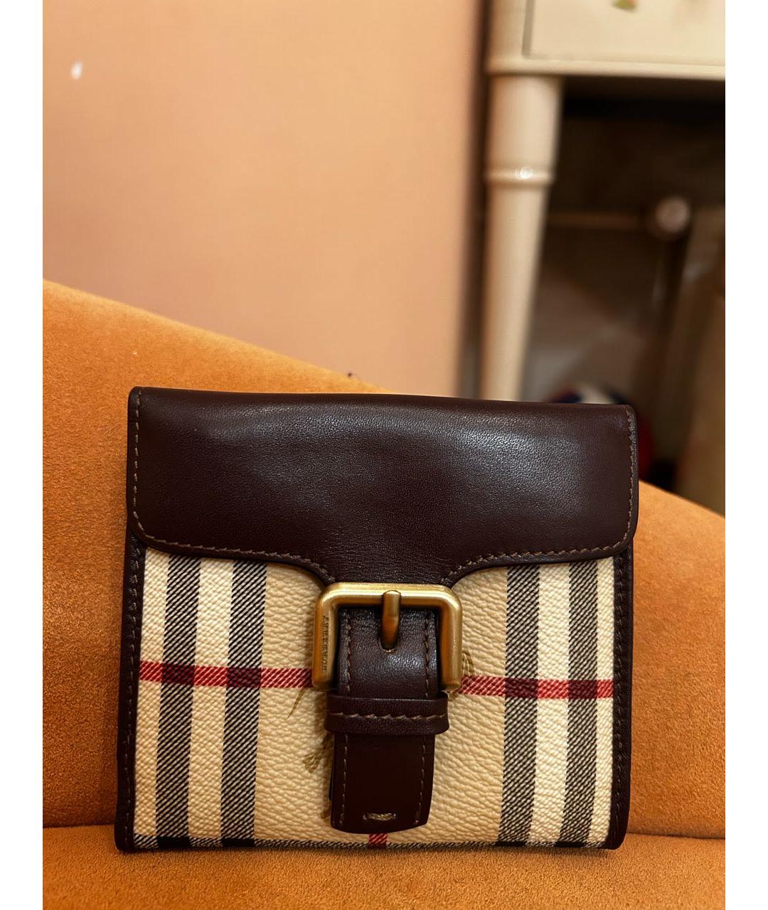 BURBERRY Коричневый кожаный кошелек, фото 9