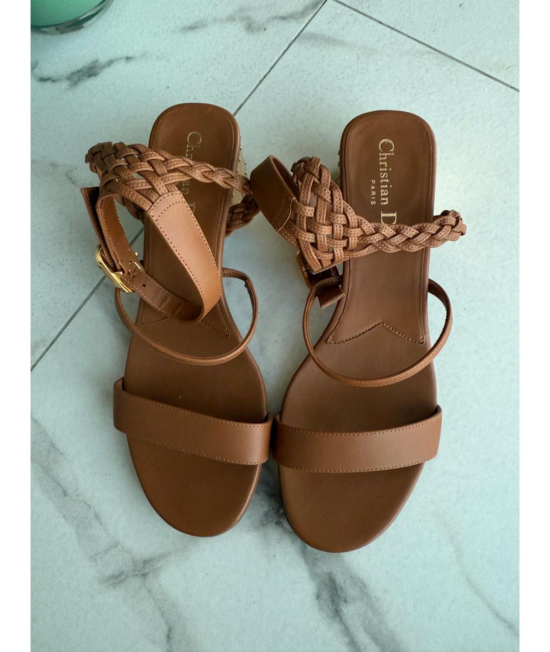 CHRISTIAN DIOR Коричневые кожаные босоножки, фото 3