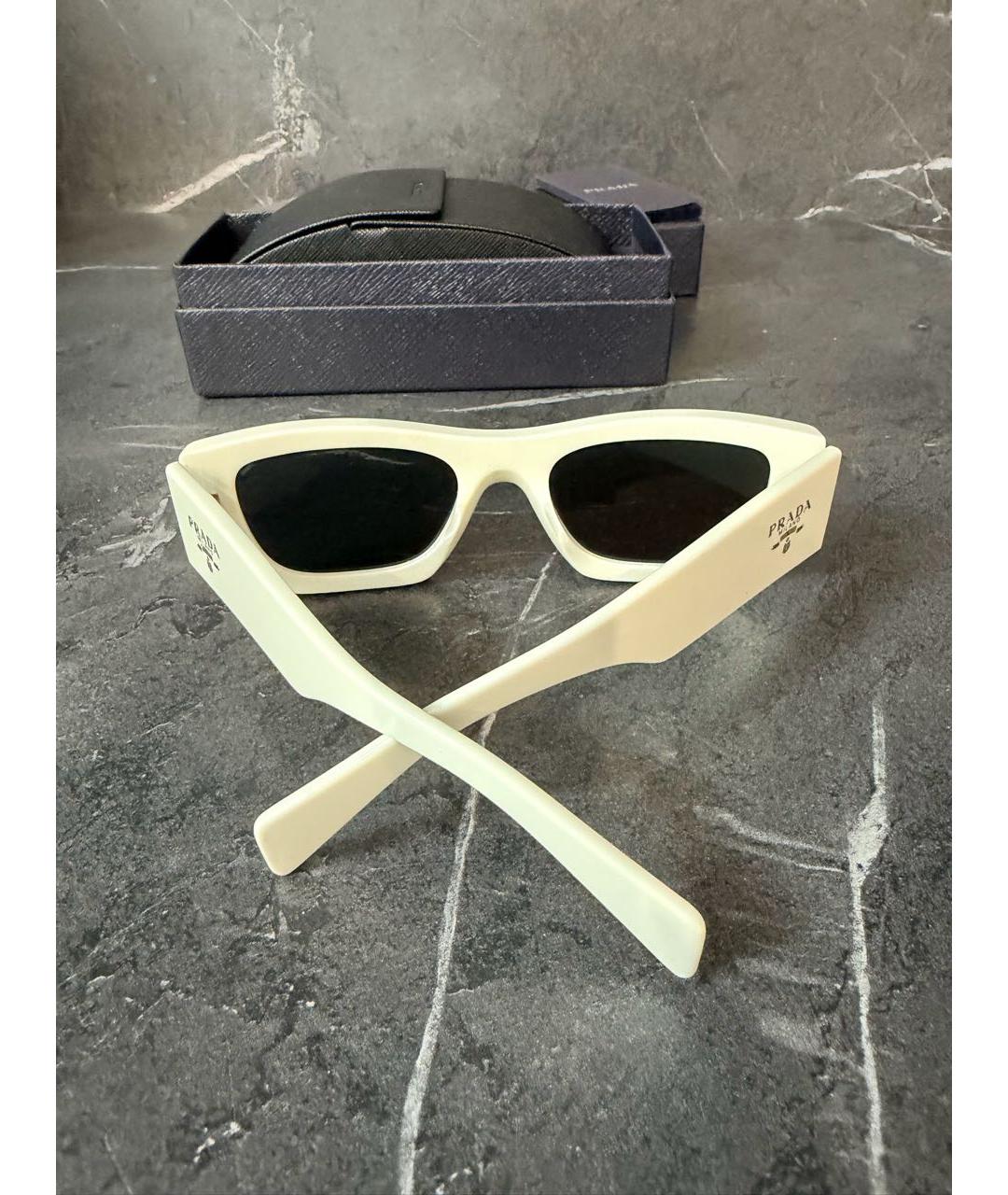 PRADA Белые пластиковые солнцезащитные очки, фото 6