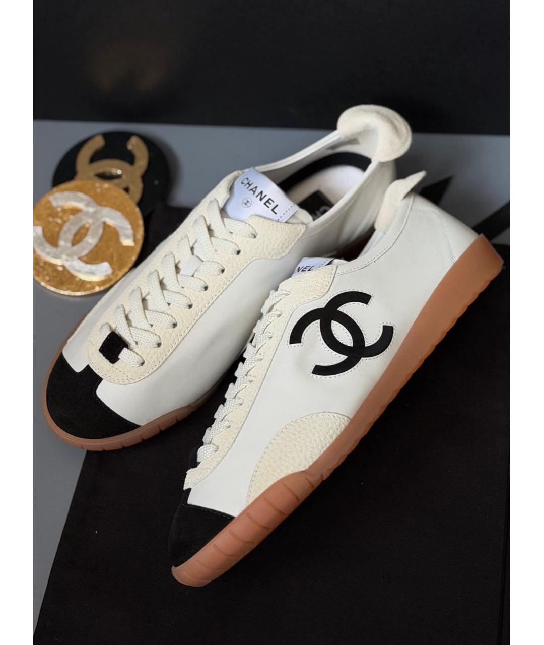 CHANEL Белые кожаные кеды, фото 3