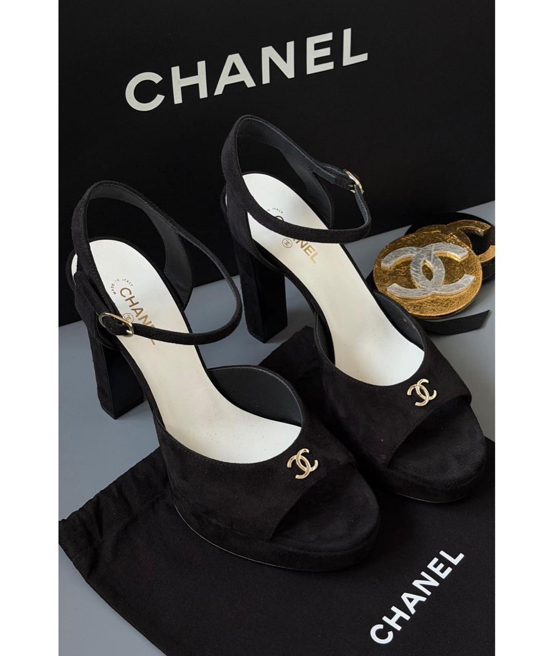 CHANEL Черные замшевые босоножки, фото 2