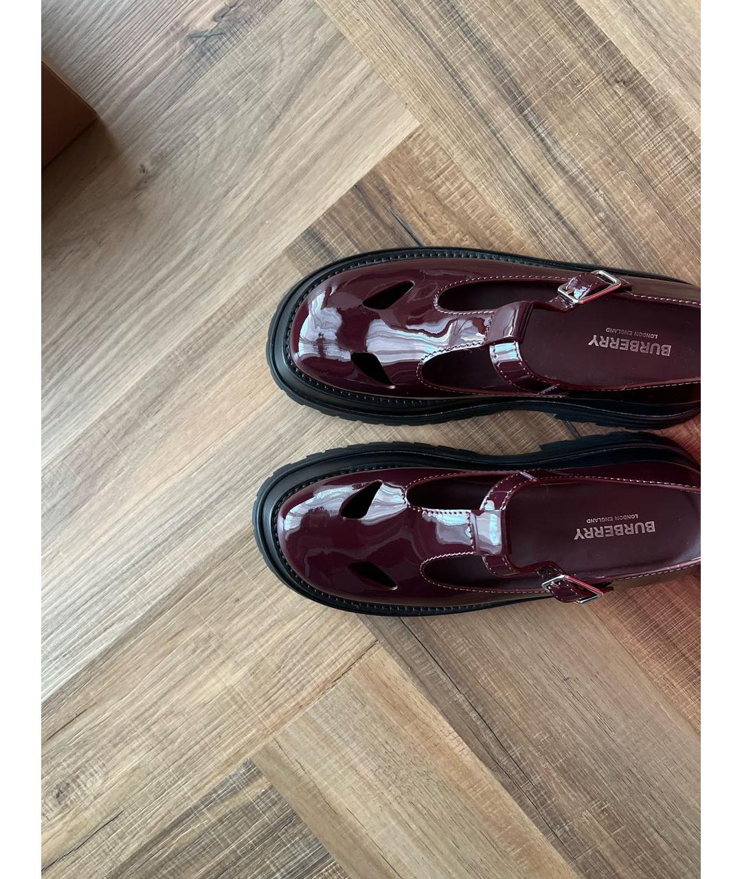 BURBERRY Бордовые туфли из лакированной кожи, фото 6