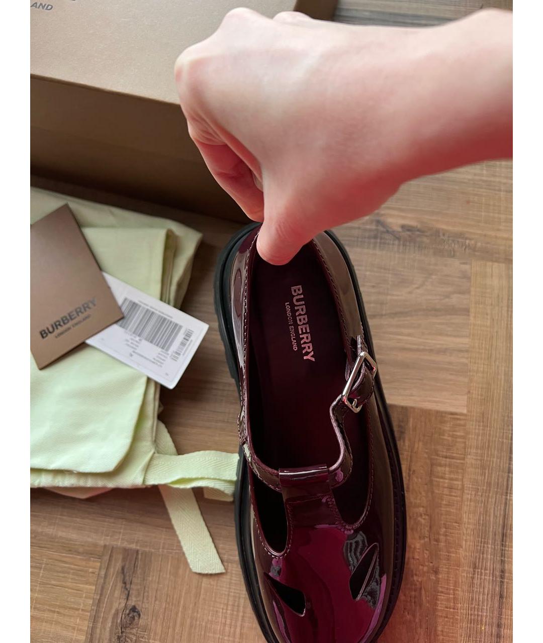 BURBERRY Бордовые туфли из лакированной кожи, фото 7