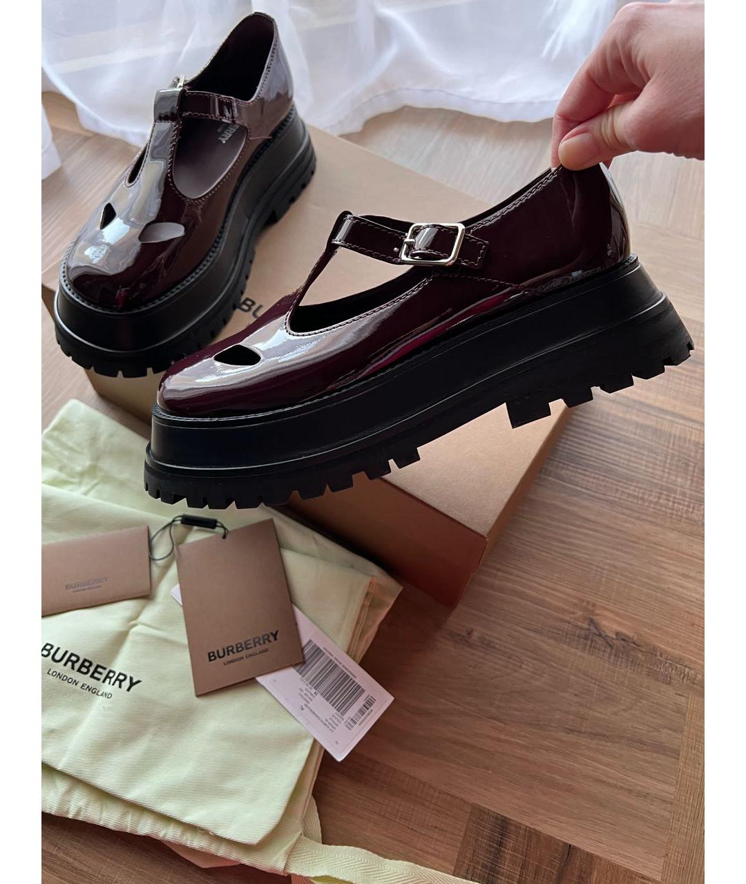 BURBERRY Бордовые туфли из лакированной кожи, фото 3