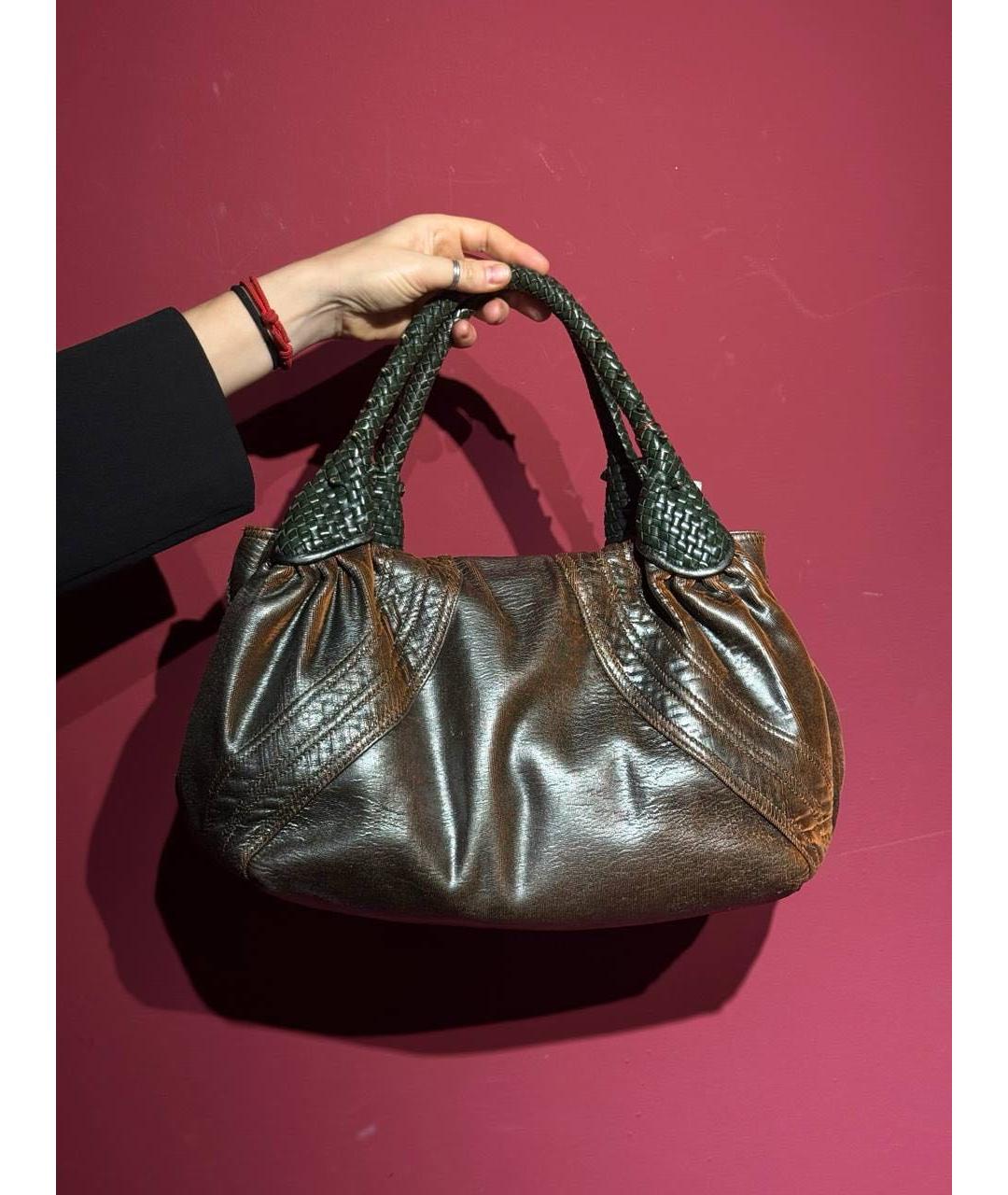 FENDI Коричневая кожаная сумка с короткими ручками, фото 3