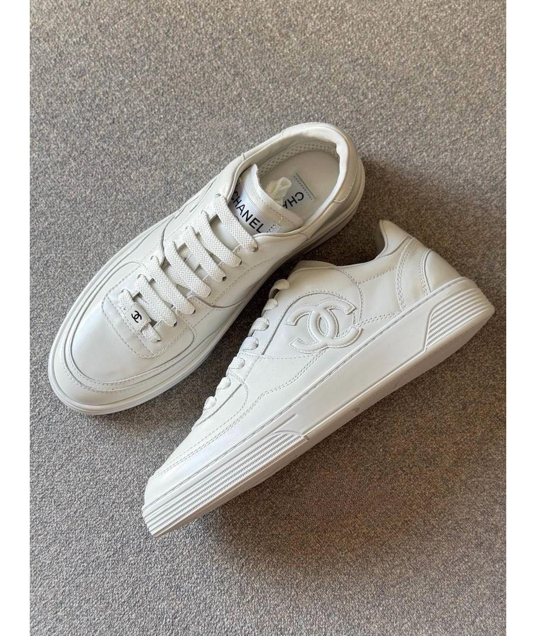 CHANEL Белые кожаные кеды, фото 2
