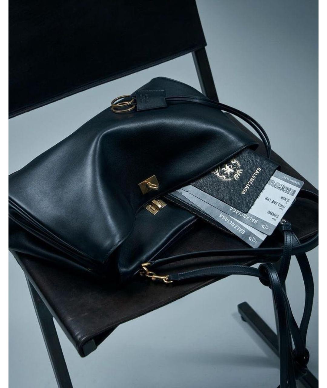 BALENCIAGA Черная кожаная сумка через плечо, фото 6