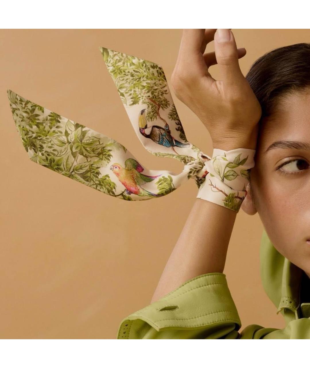 HERMES Зеленый шелковый платок, фото 3