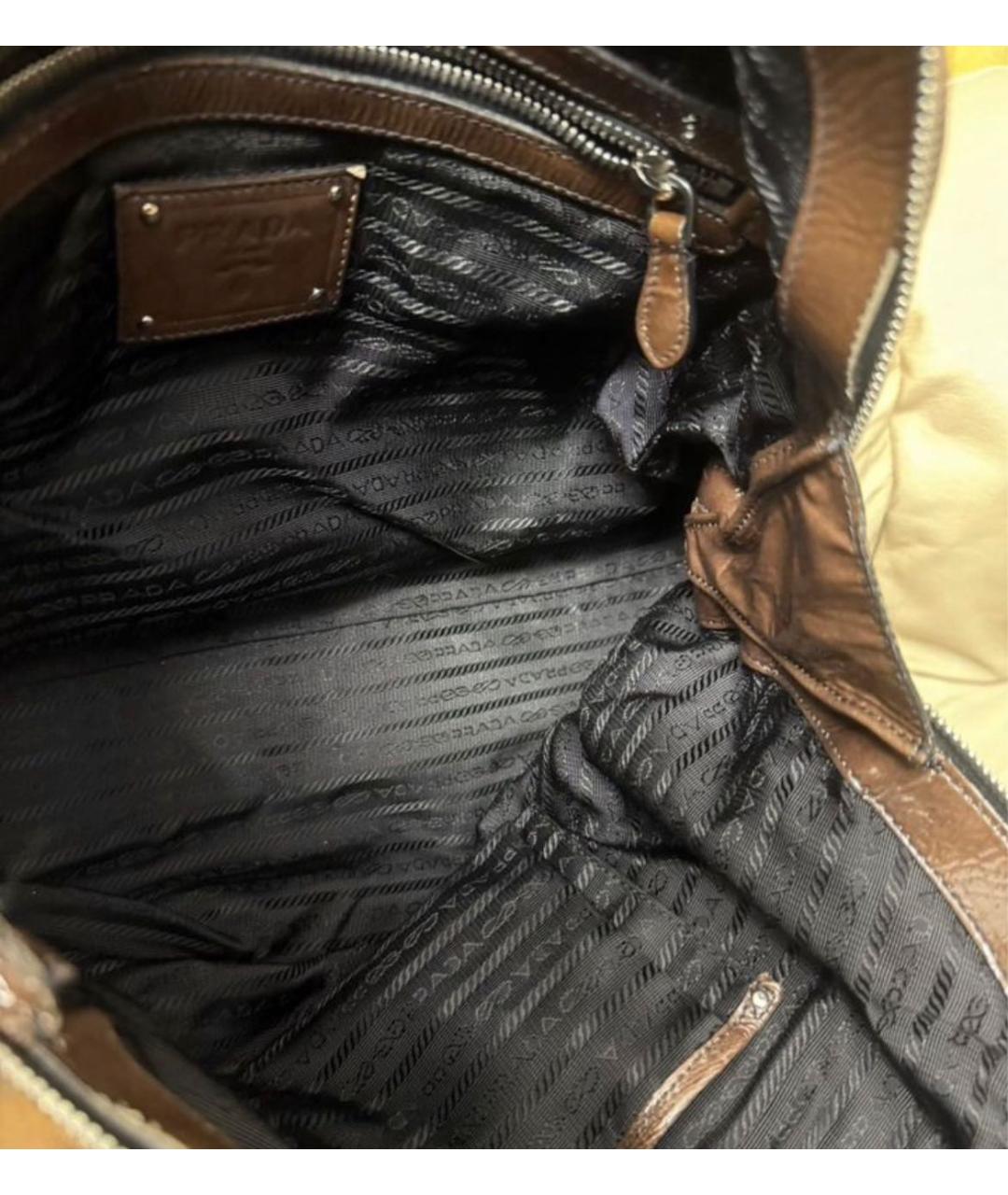 PRADA Коричневая сумка с короткими ручками из лакированной кожи, фото 3