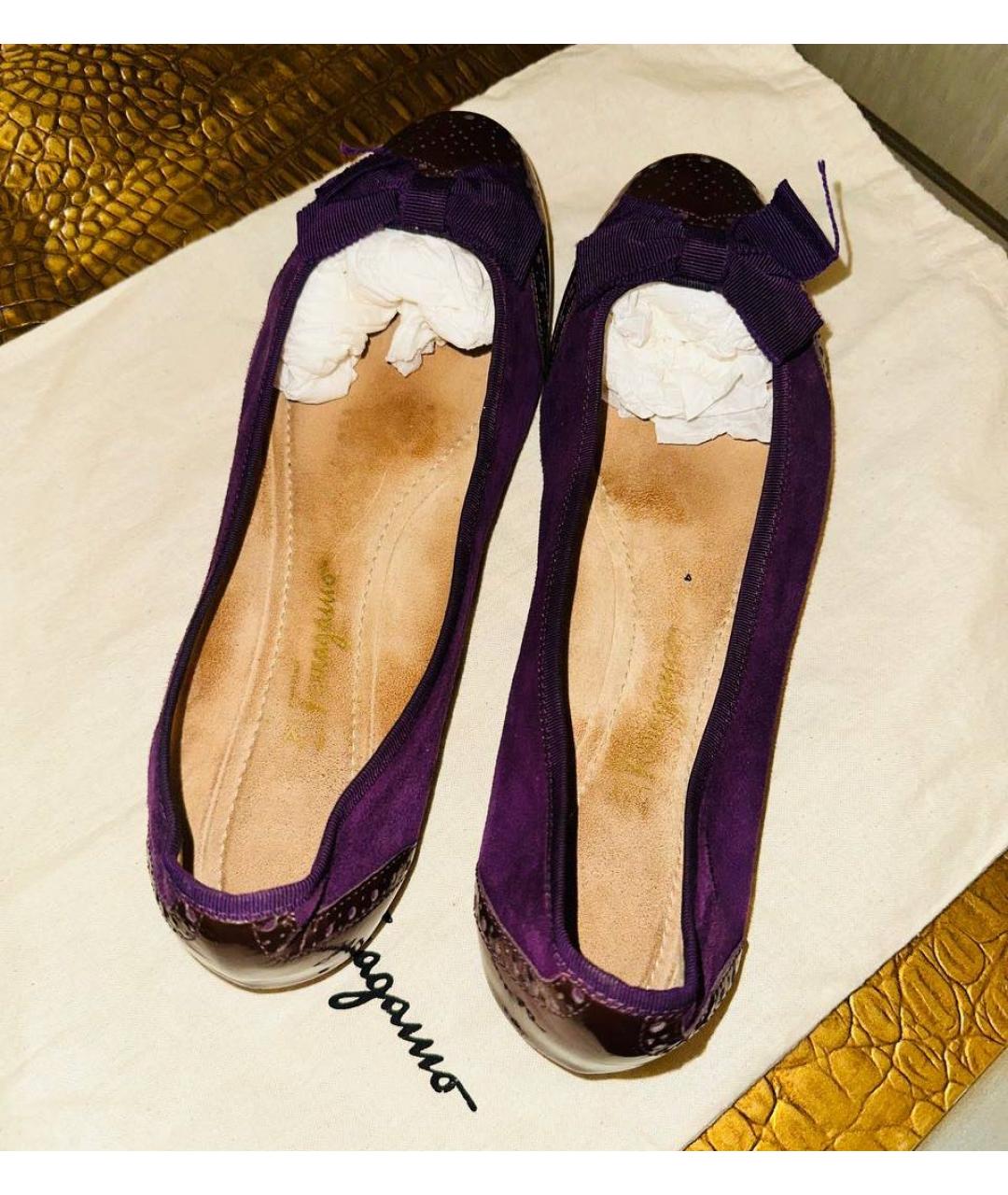 FERRAGAMO Фиолетовые замшевые балетки, фото 2