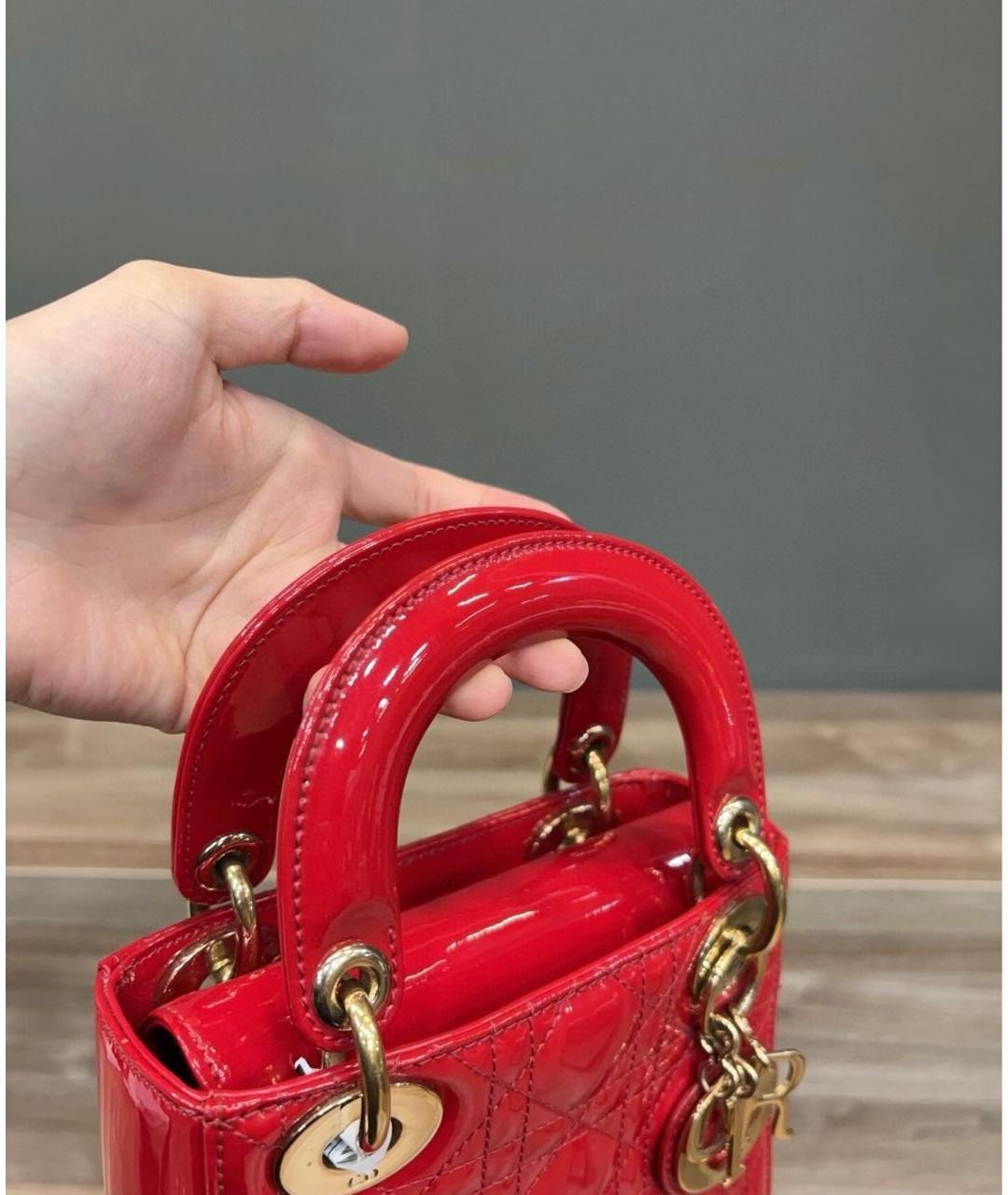 CHRISTIAN DIOR Красная сумка с короткими ручками из лакированной кожи, фото 7
