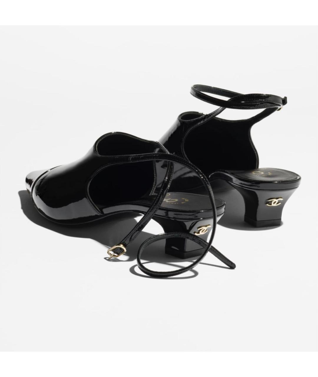 CHANEL Черные лодочки на низком каблуке из лакированной кожи, фото 3
