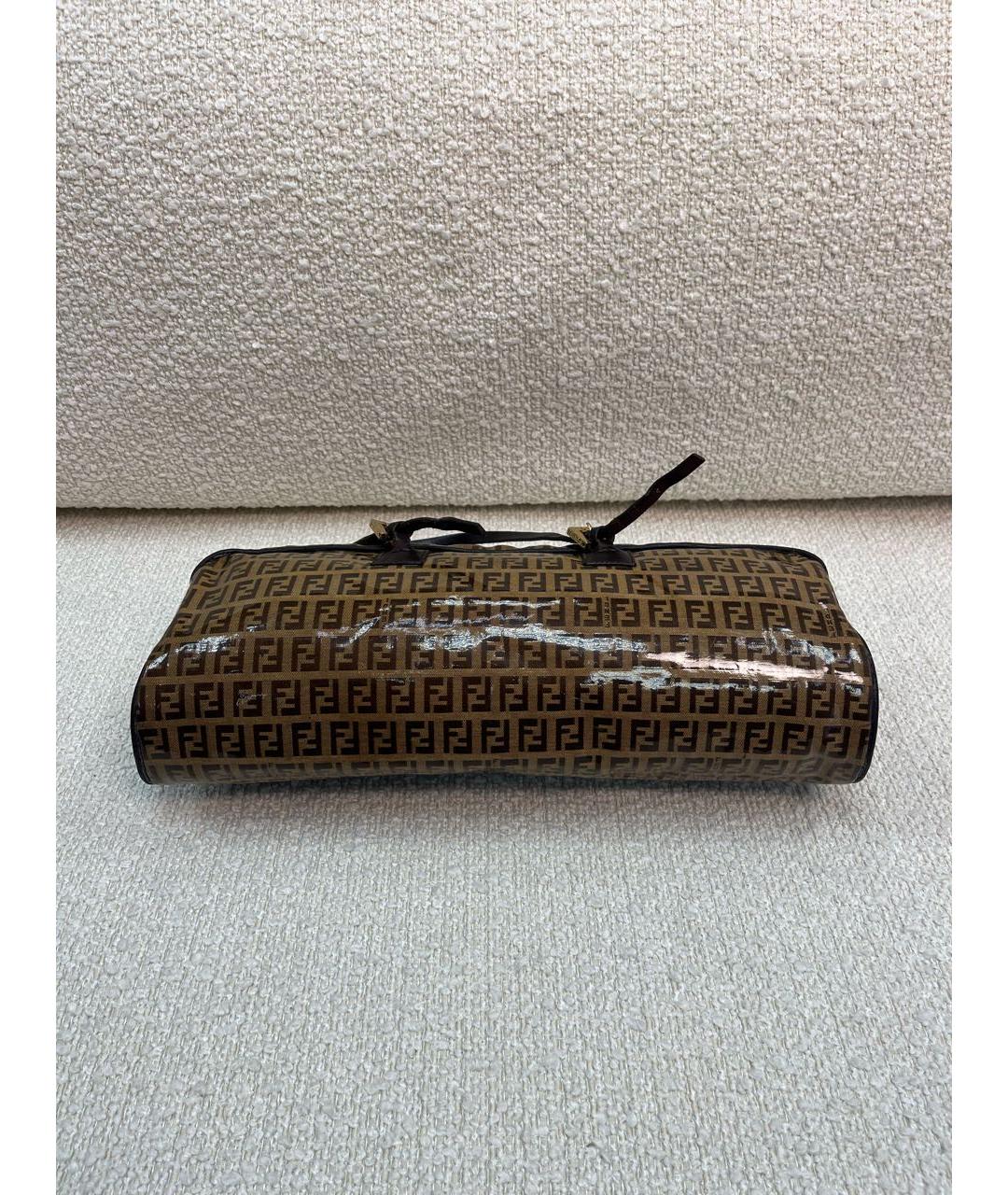 FENDI Коричневая сумка с короткими ручками из лакированной кожи, фото 4