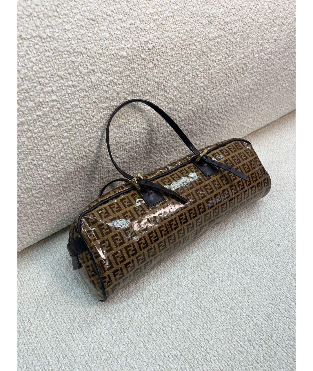 FENDI Коричневая сумка с короткими ручками из лакированной кожи, фото 2