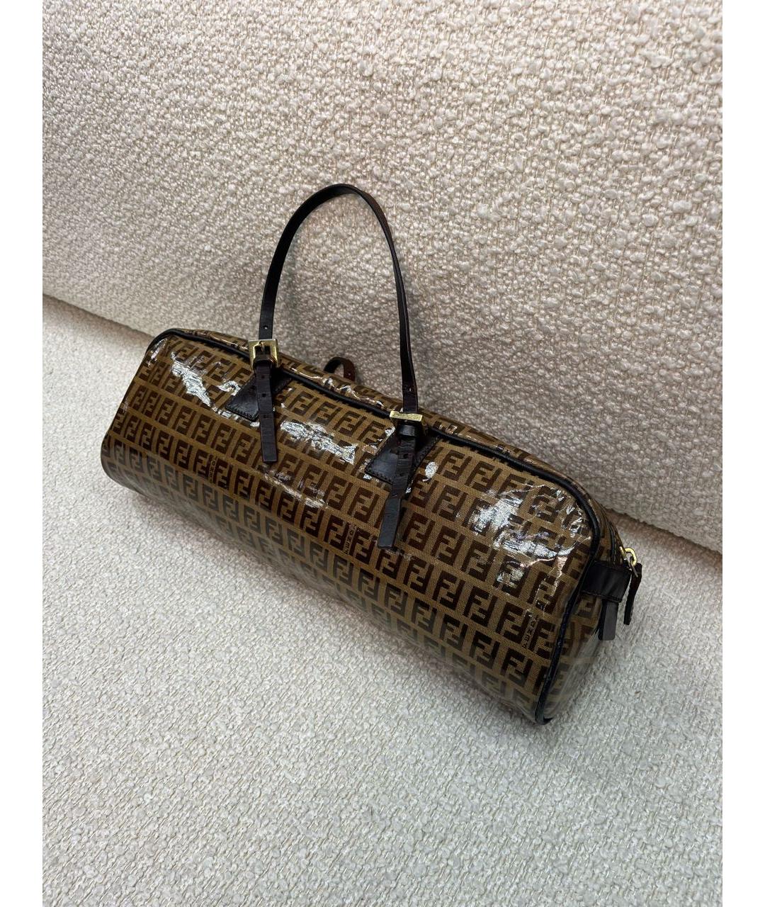 FENDI Коричневая сумка с короткими ручками из лакированной кожи, фото 5