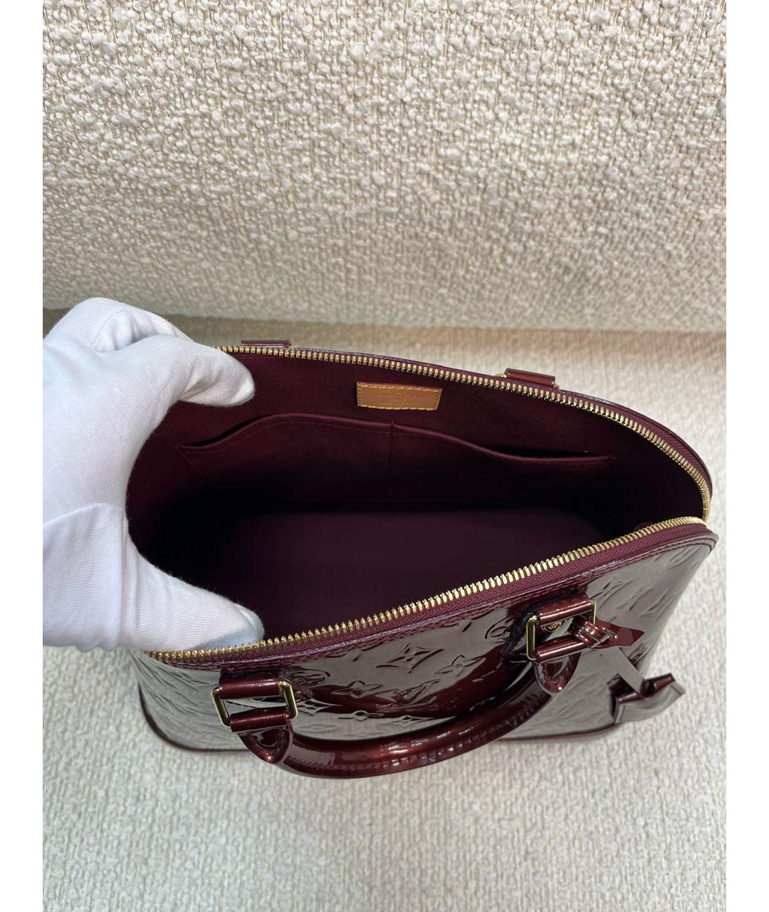 LOUIS VUITTON Бордовая сумка с короткими ручками из лакированной кожи, фото 4