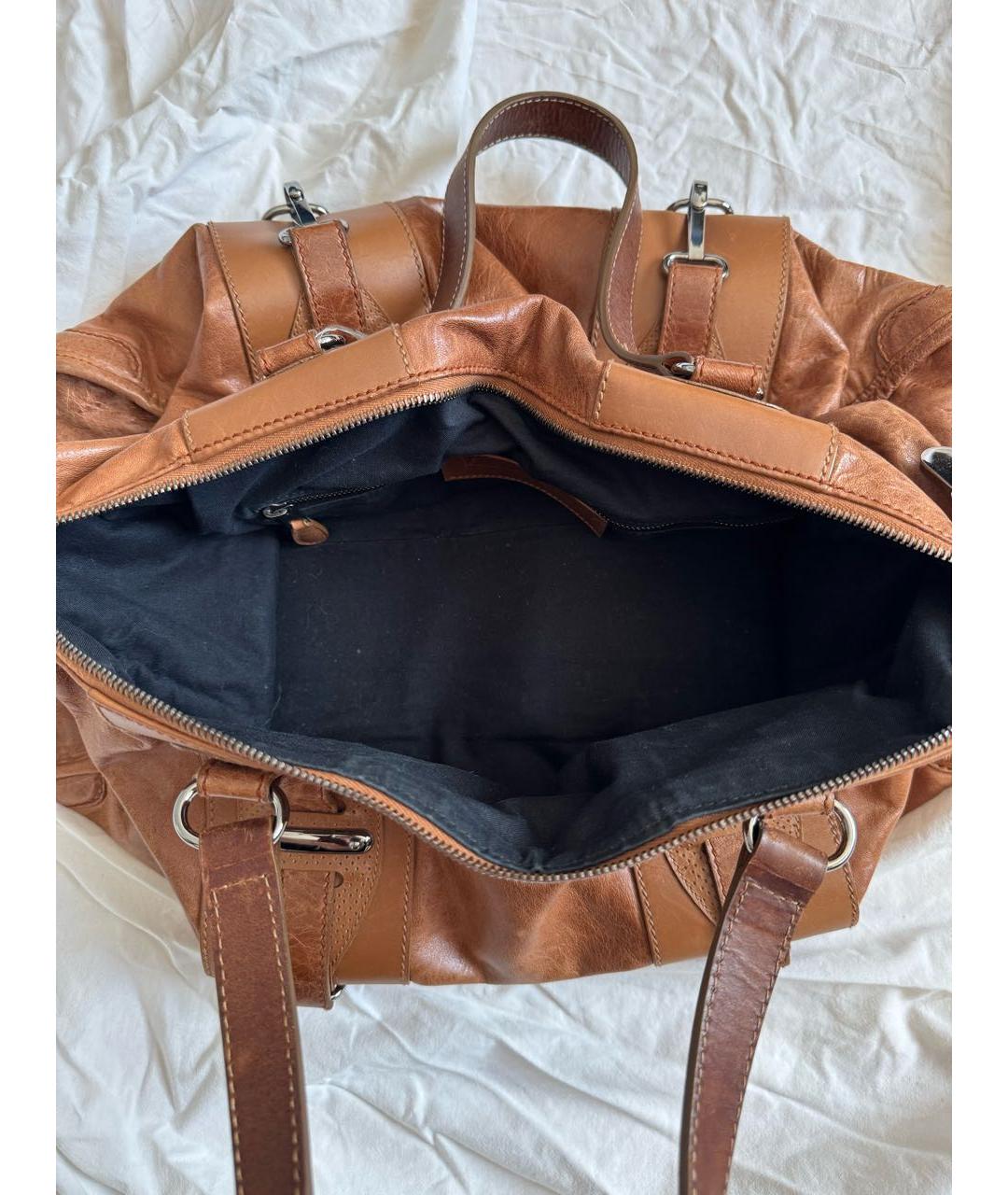 BALENCIAGA Коричневая кожаная сумка с короткими ручками, фото 4