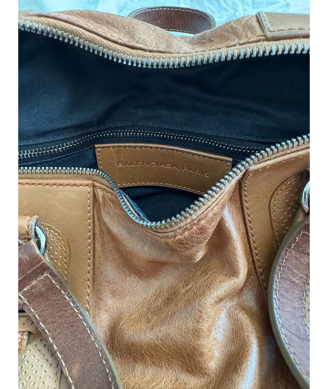 BALENCIAGA Коричневая кожаная сумка с короткими ручками, фото 7