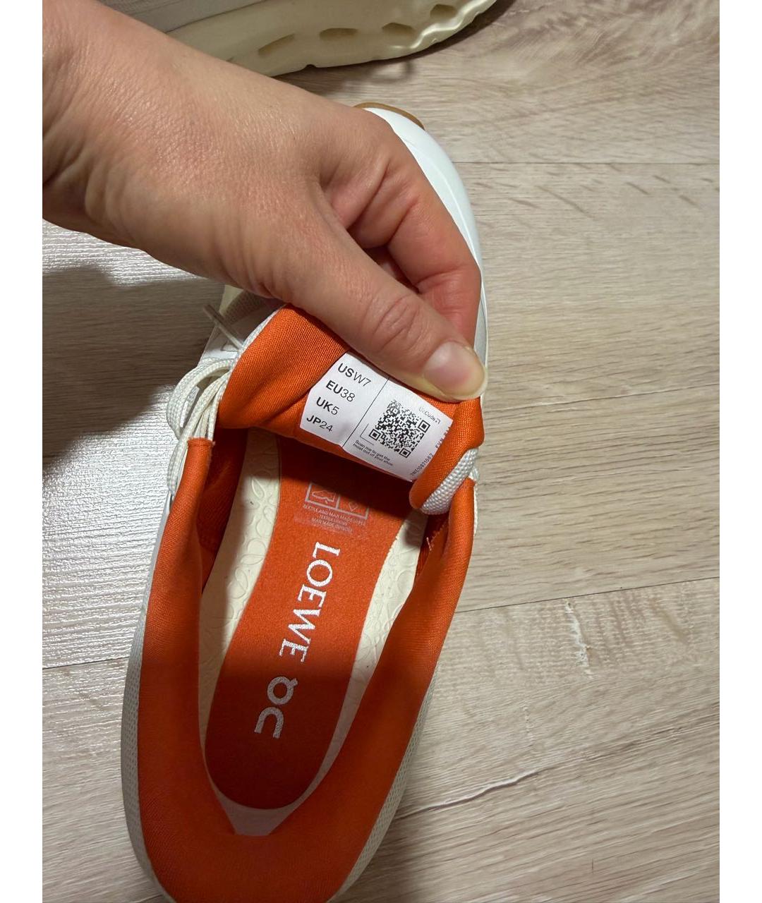 LOEWE Белые кроссовки, фото 3