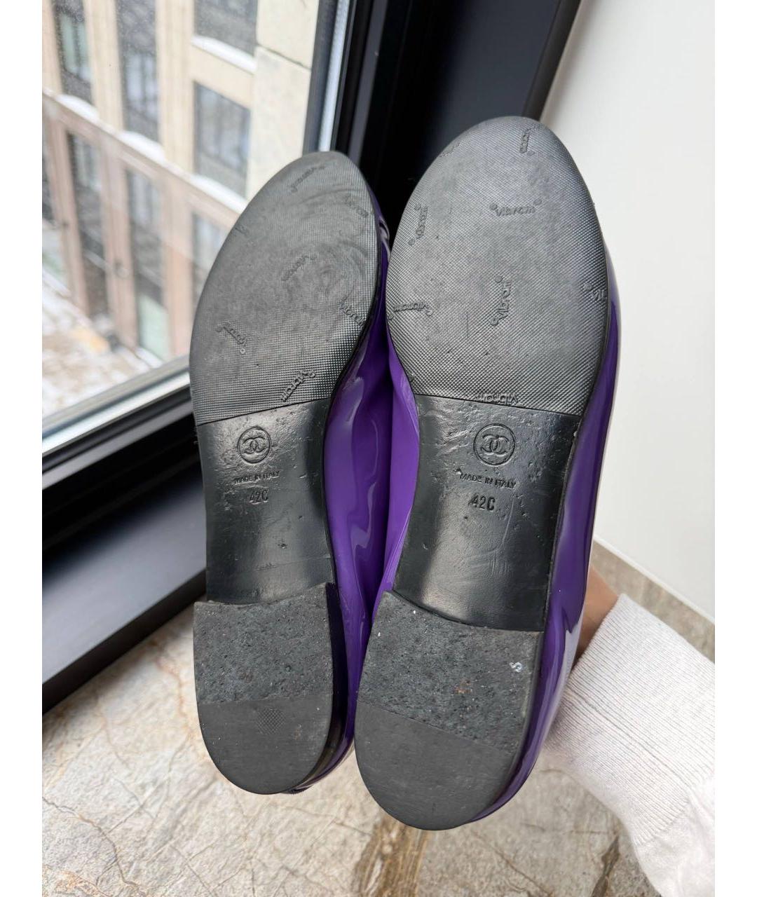 CHANEL Фиолетовые балетки из лакированной кожи, фото 5
