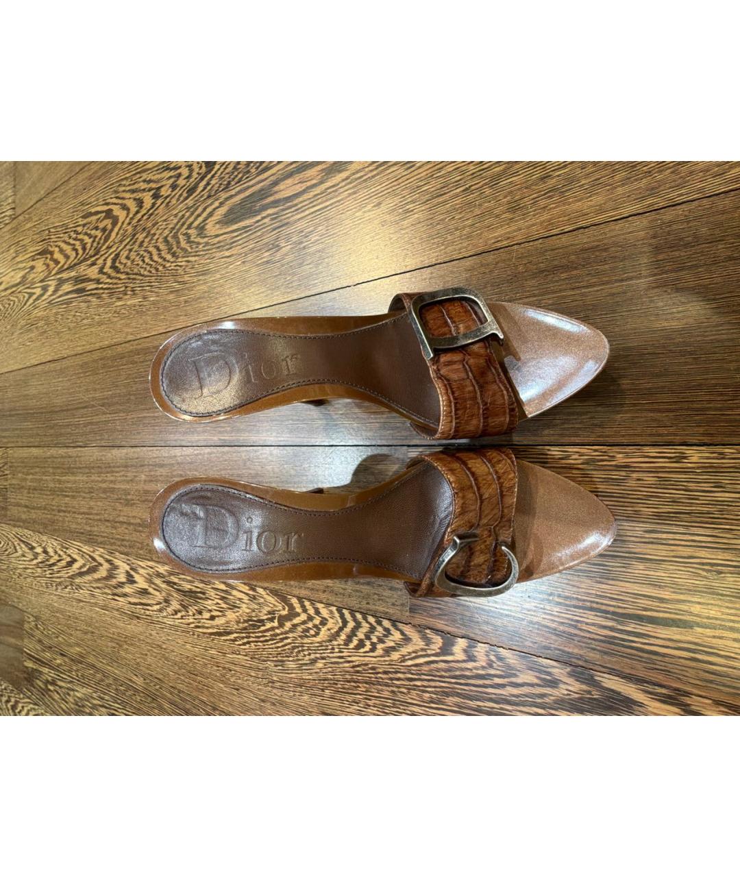CHRISTIAN DIOR Коричневые кожаные мюли, фото 3