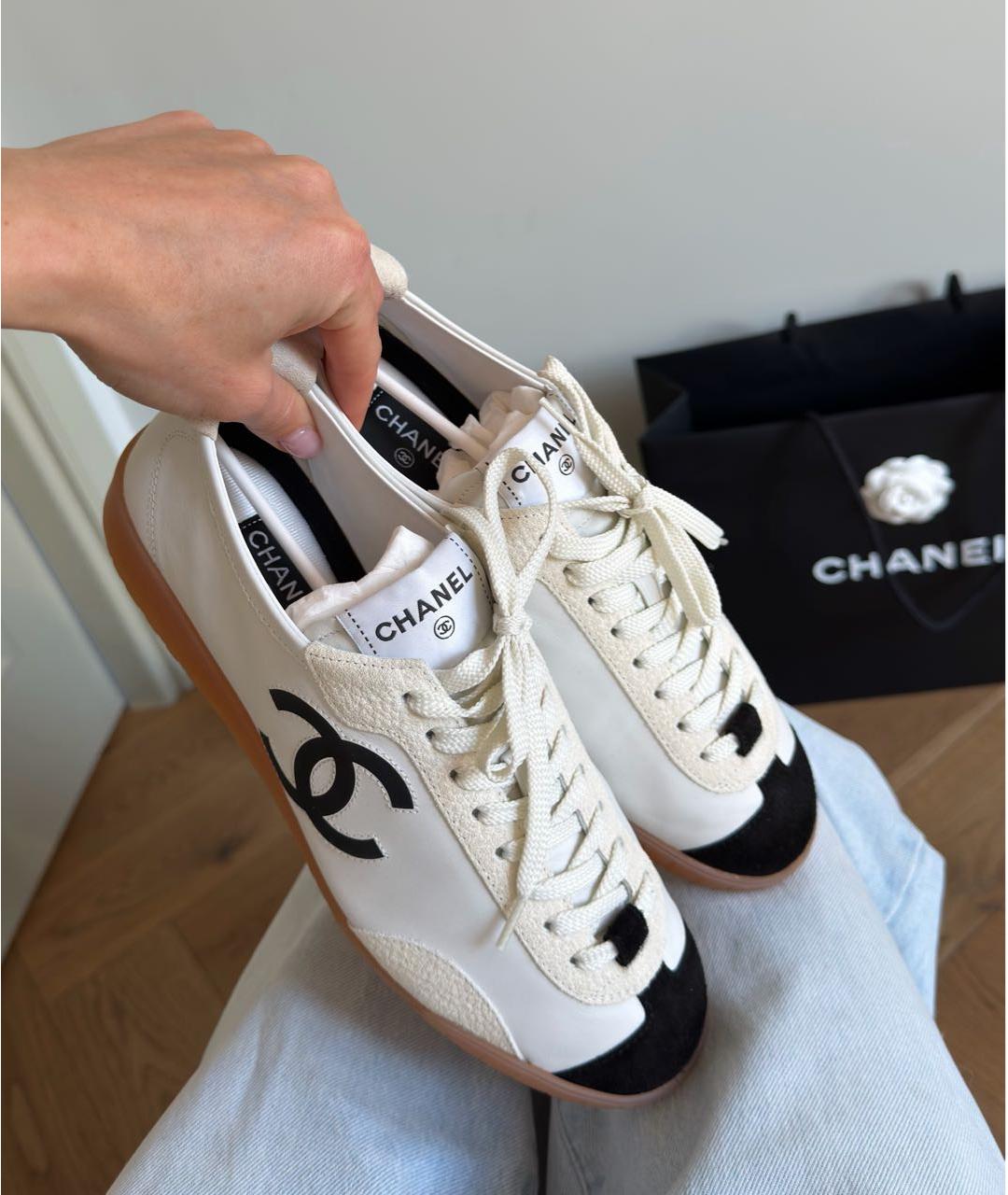 CHANEL Белые кожаные кроссовки, фото 3