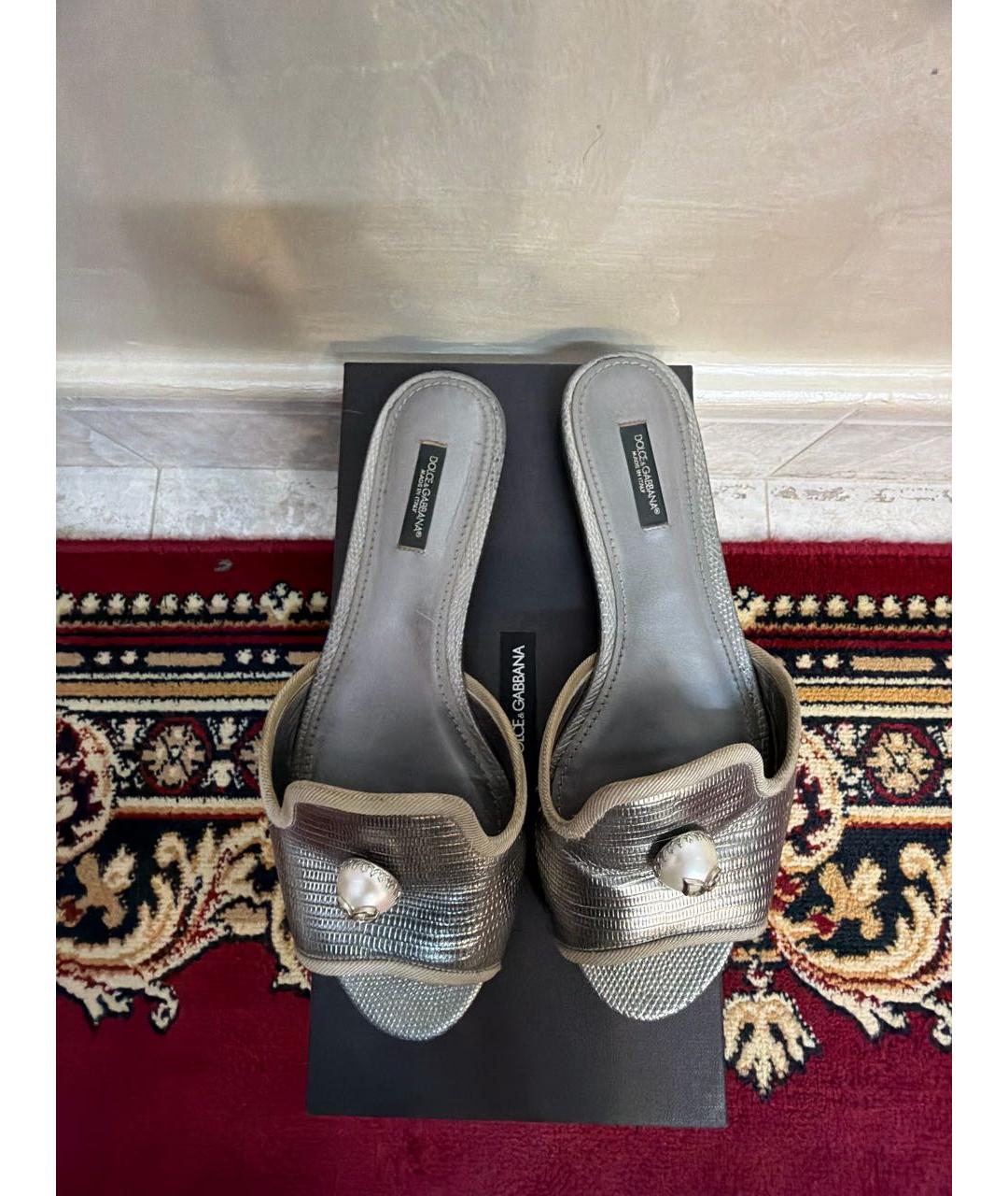 DOLCE&GABBANA Серебряные кожаные шлепанцы, фото 3