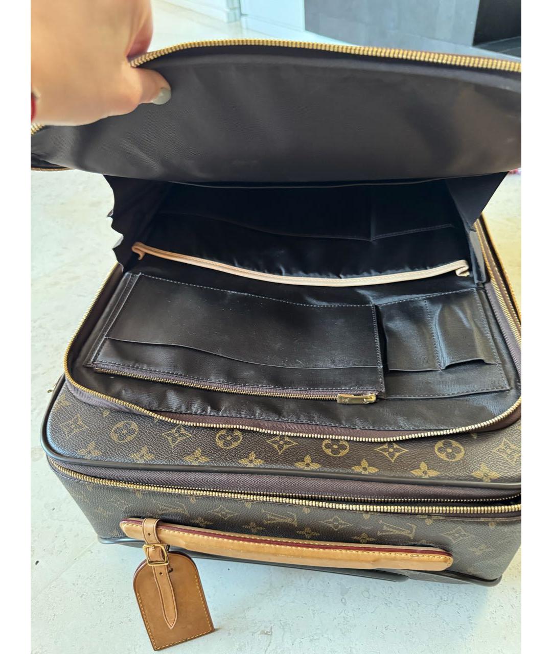 LOUIS VUITTON Коричневый чемодан из искусственной кожи, фото 5