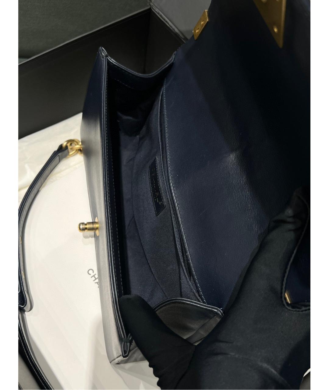 CHANEL Темно-синяя кожаная сумка через плечо, фото 7