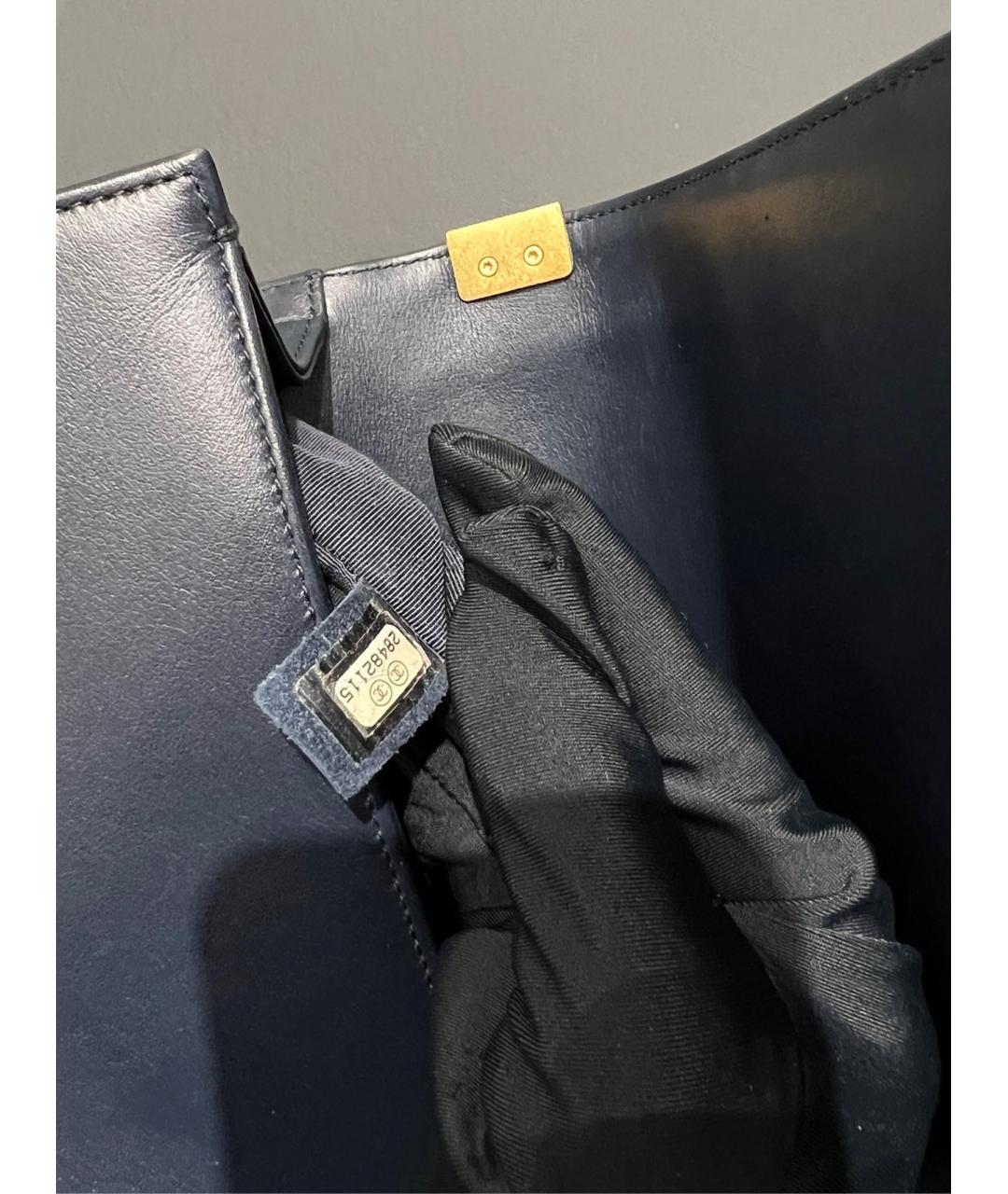 CHANEL Темно-синяя кожаная сумка через плечо, фото 8