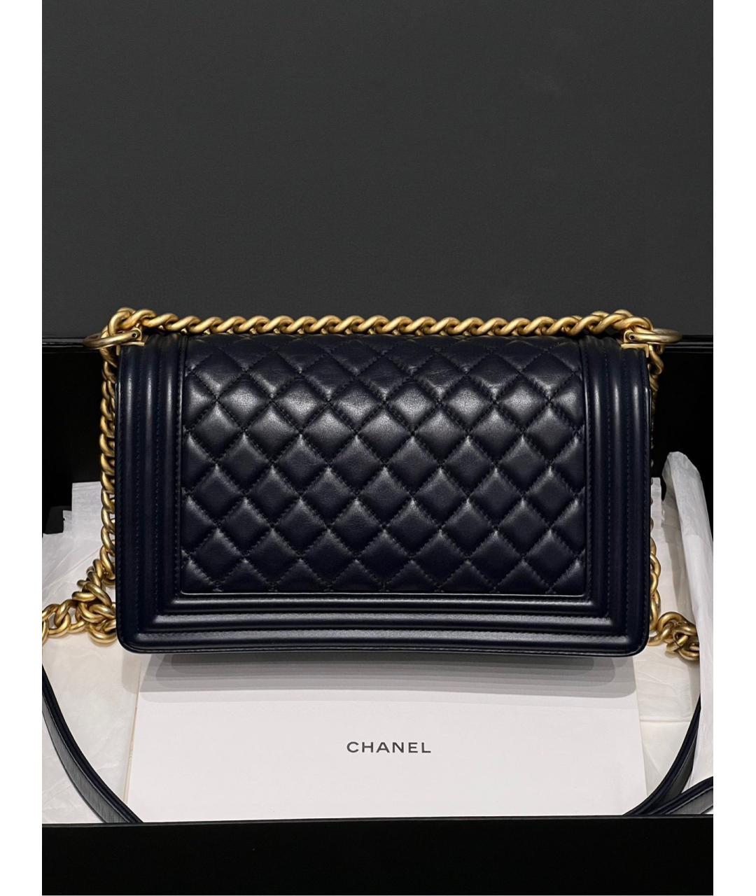 CHANEL Темно-синяя кожаная сумка через плечо, фото 2