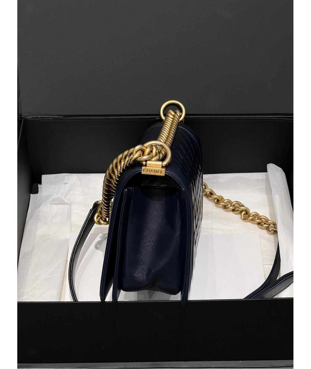 CHANEL Темно-синяя кожаная сумка через плечо, фото 3