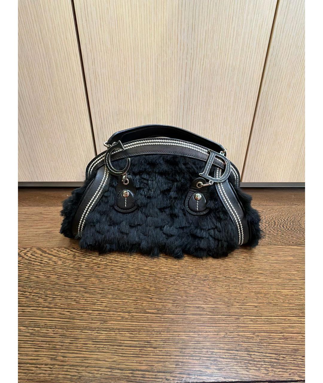 CHRISTIAN DIOR Черная меховая сумка с короткими ручками, фото 5