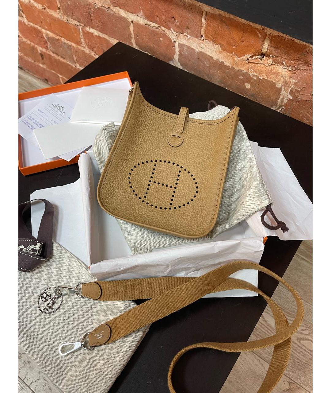 HERMES Бежевая кожаная сумка через плечо, фото 2