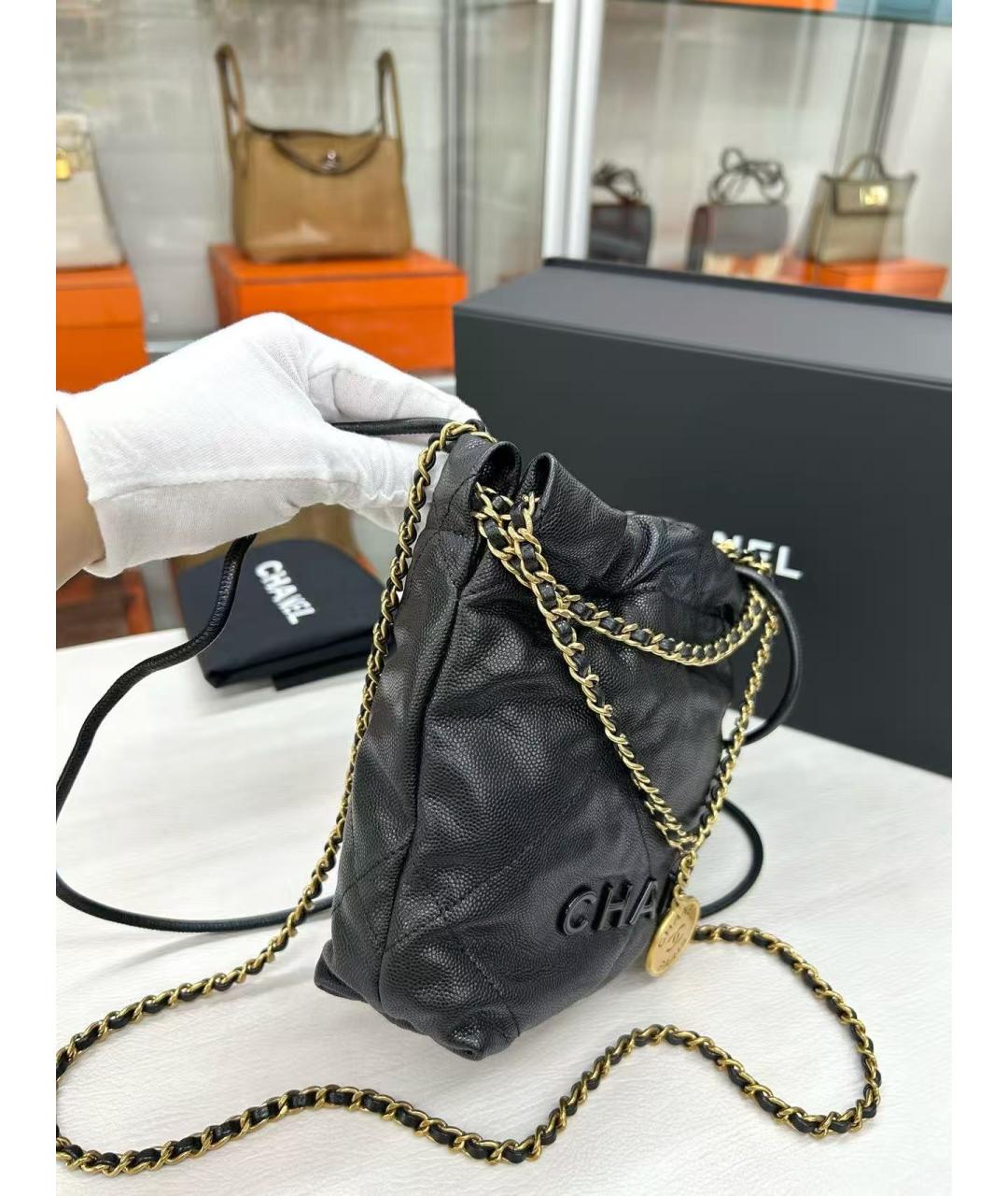 CHANEL Черная кожаная сумка через плечо, фото 2