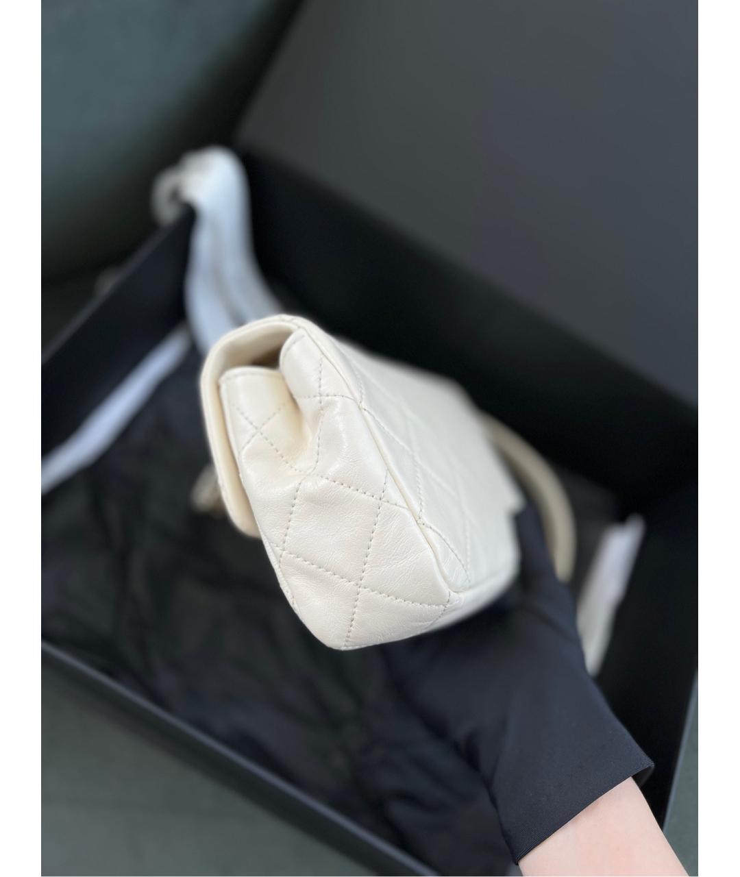 CHANEL Белая кожаная сумка через плечо, фото 3