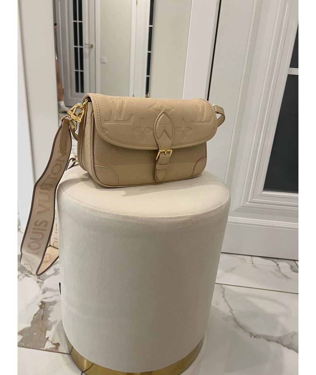 LOUIS VUITTON Бежевая кожаная сумка через плечо, фото 8