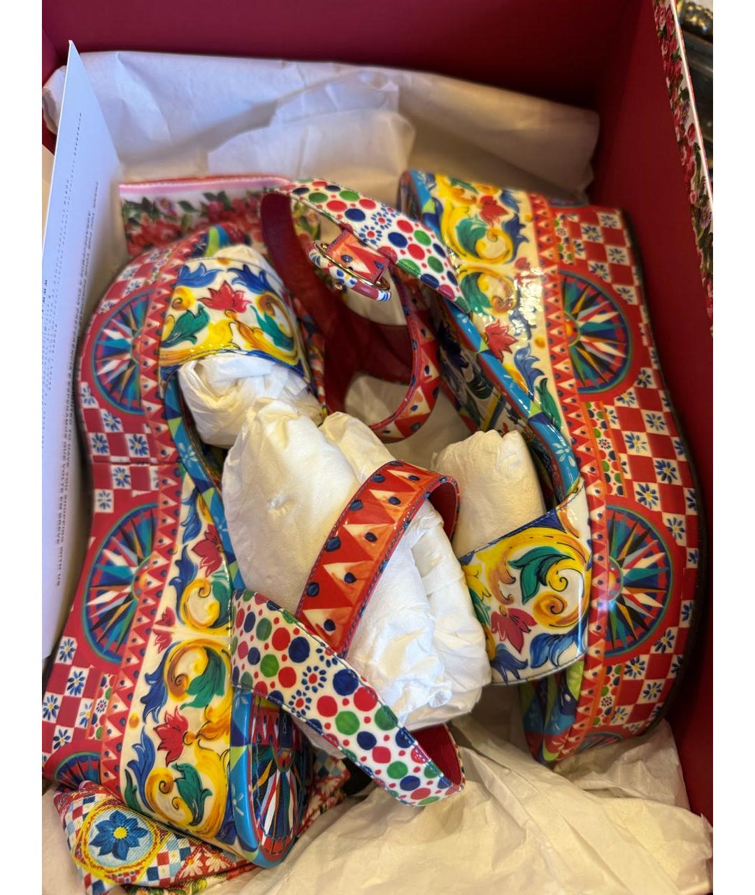 DOLCE&GABBANA Мульти босоножки из лакированной кожи, фото 7