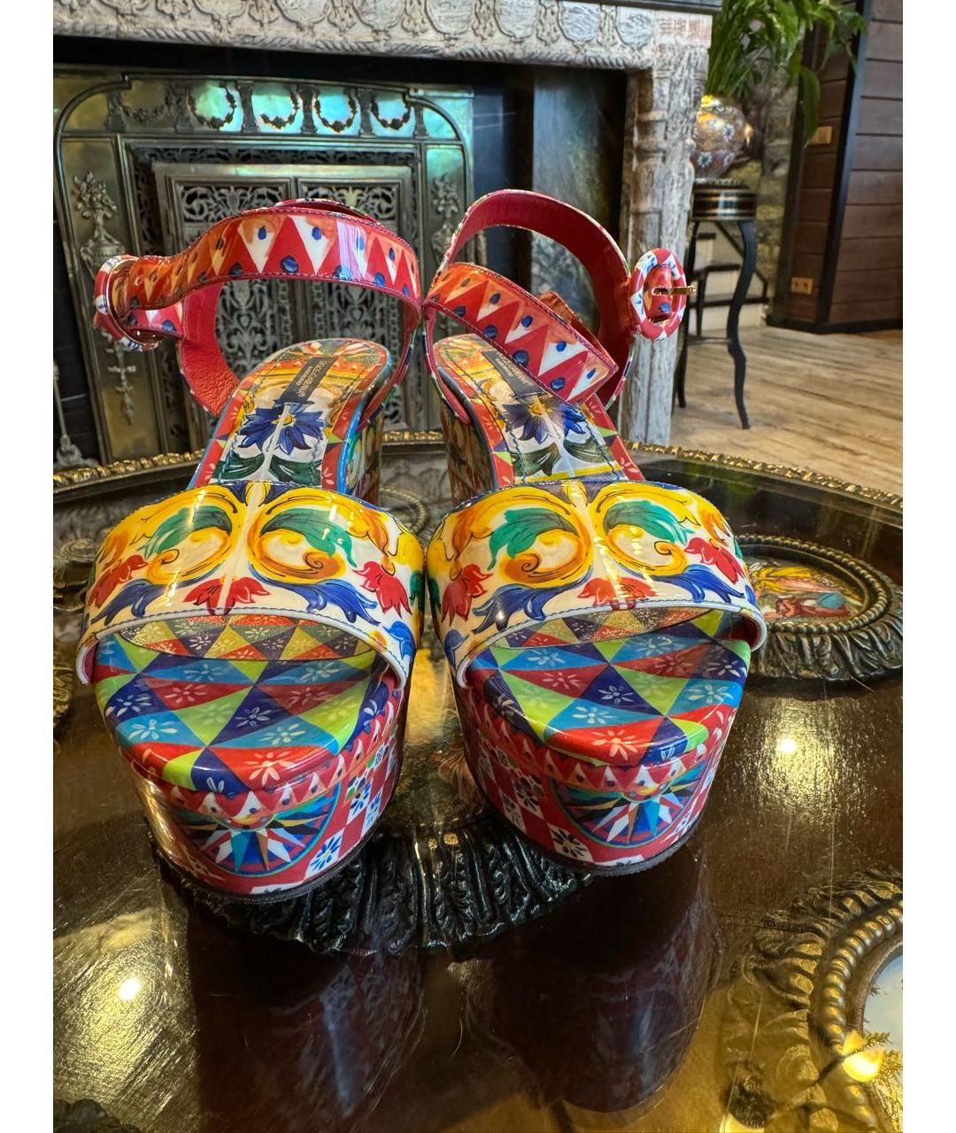 DOLCE&GABBANA Мульти босоножки из лакированной кожи, фото 2