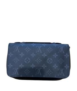 LOUIS VUITTON Кошелек
