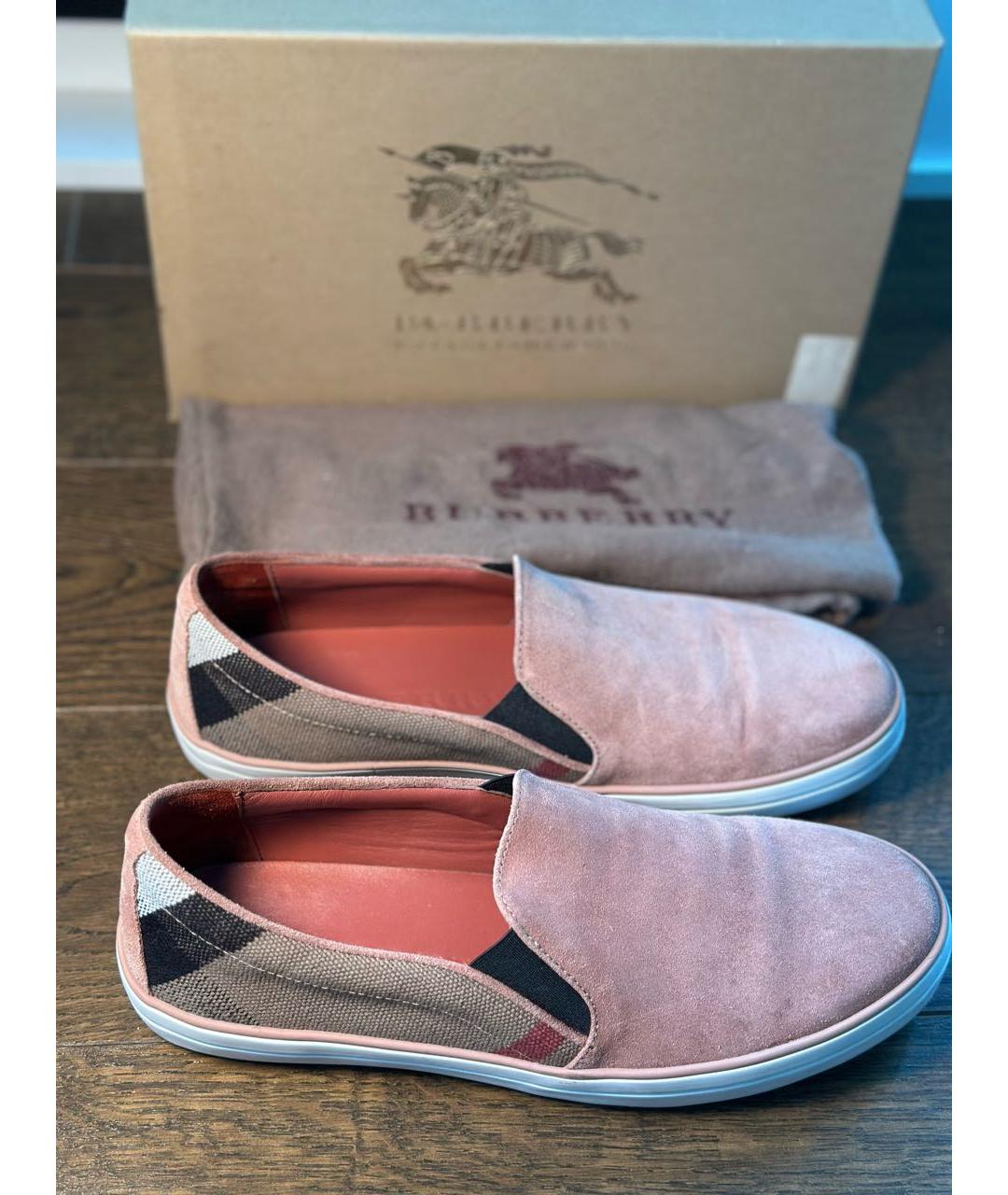 BURBERRY Коралловые замшевые слипоны, фото 6