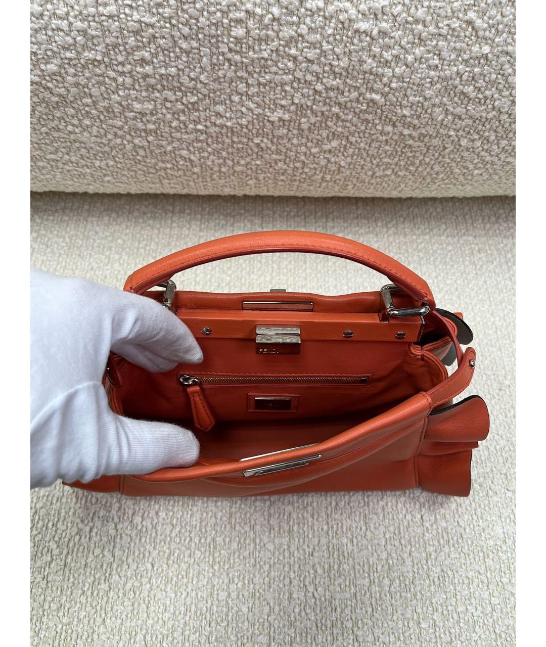 FENDI Оранжевая сумка с короткими ручками из лакированной кожи, фото 4