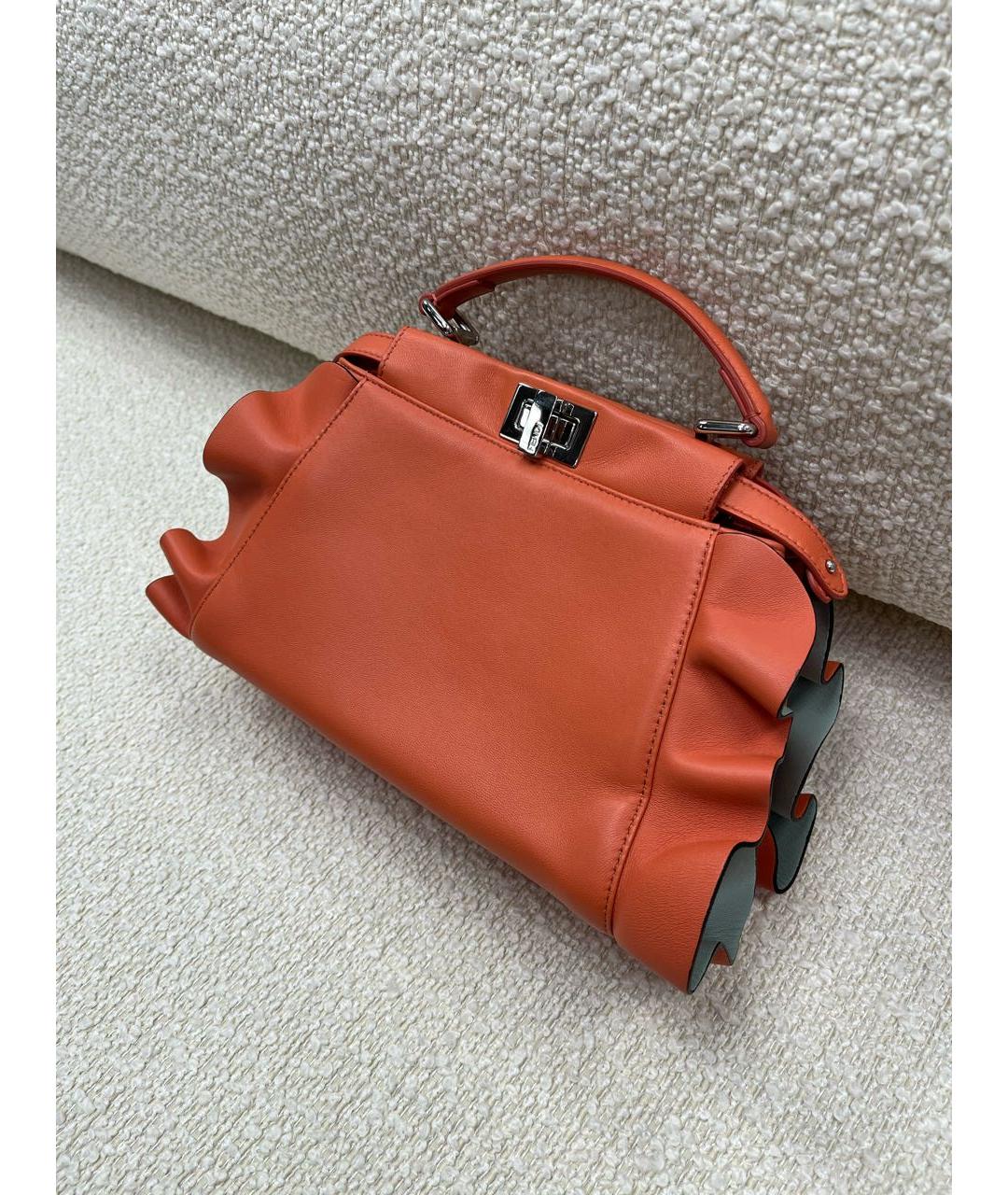 FENDI Оранжевая сумка с короткими ручками из лакированной кожи, фото 5