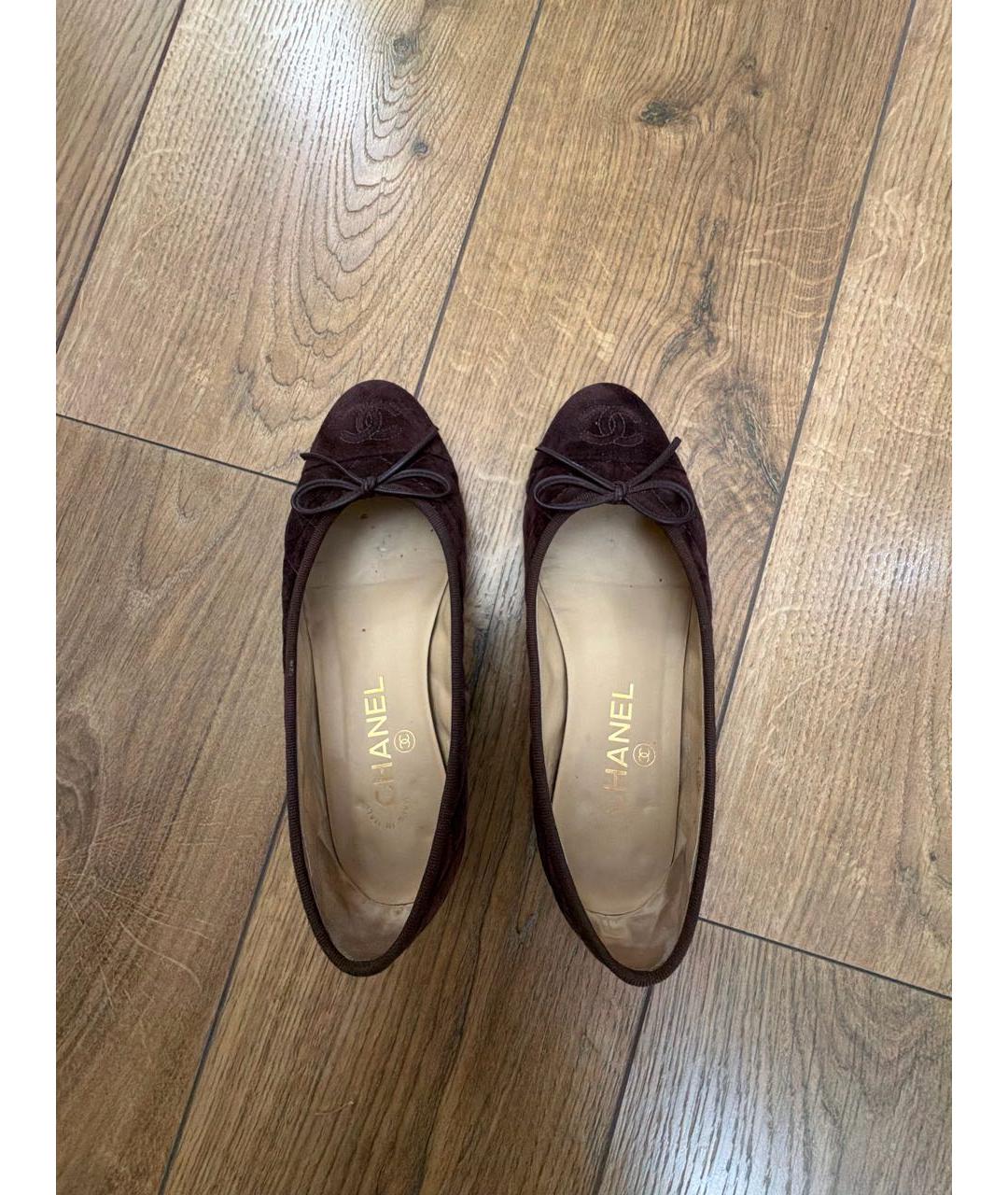 CHANEL Бордовые замшевые балетки, фото 3