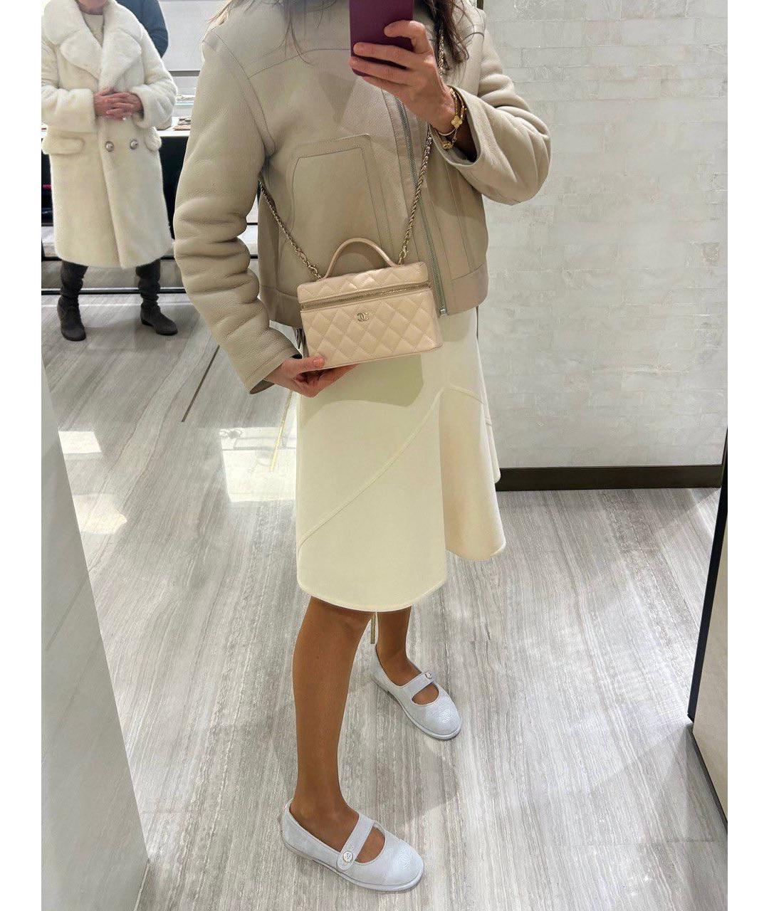 CHANEL Бежевая кожаная сумка с короткими ручками, фото 4