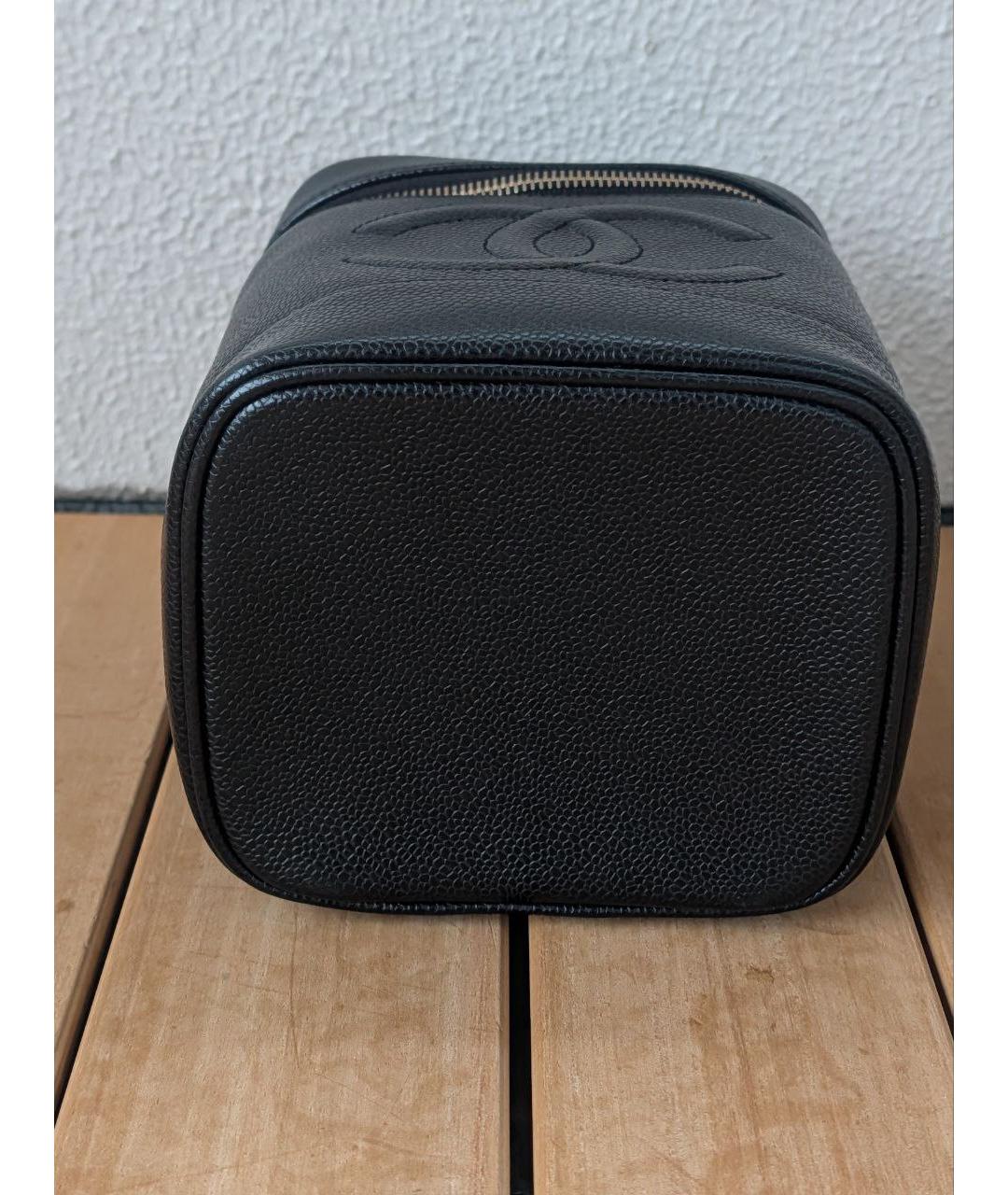 CHANEL Черная кожаная косметичка, фото 5