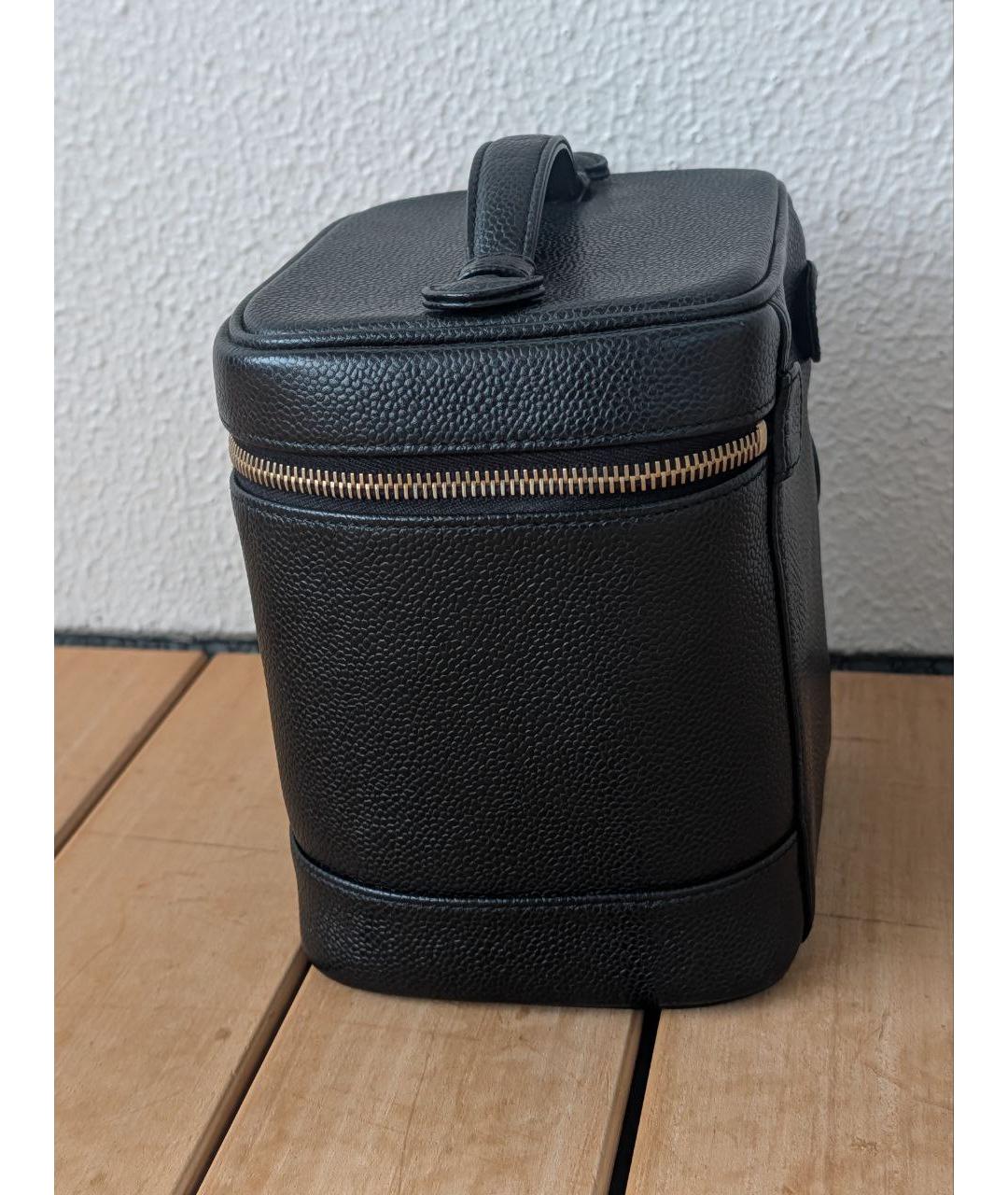 CHANEL Черная кожаная косметичка, фото 3